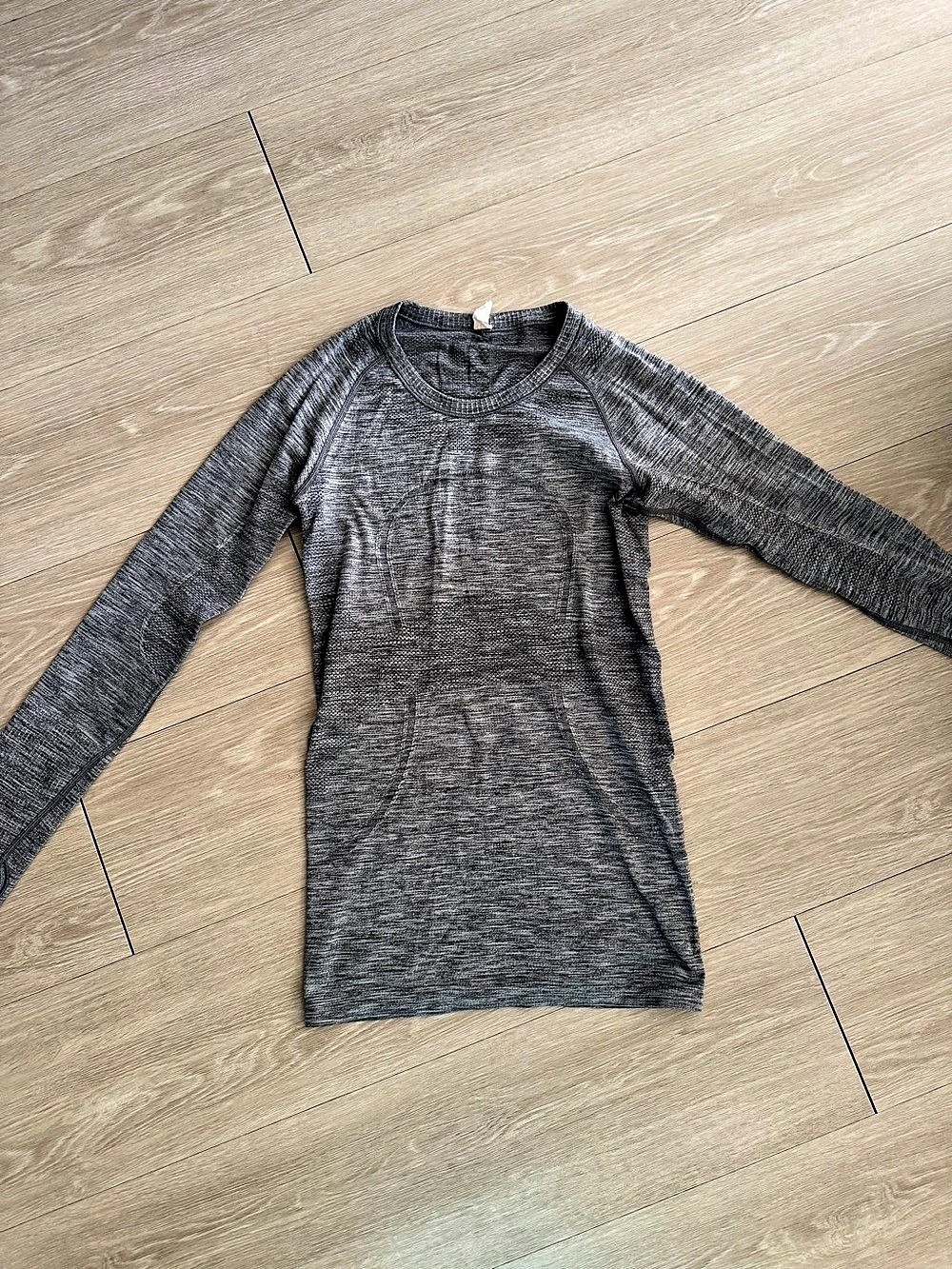 lululemon Swiftly Tech Long Sleeve Shirt Gray